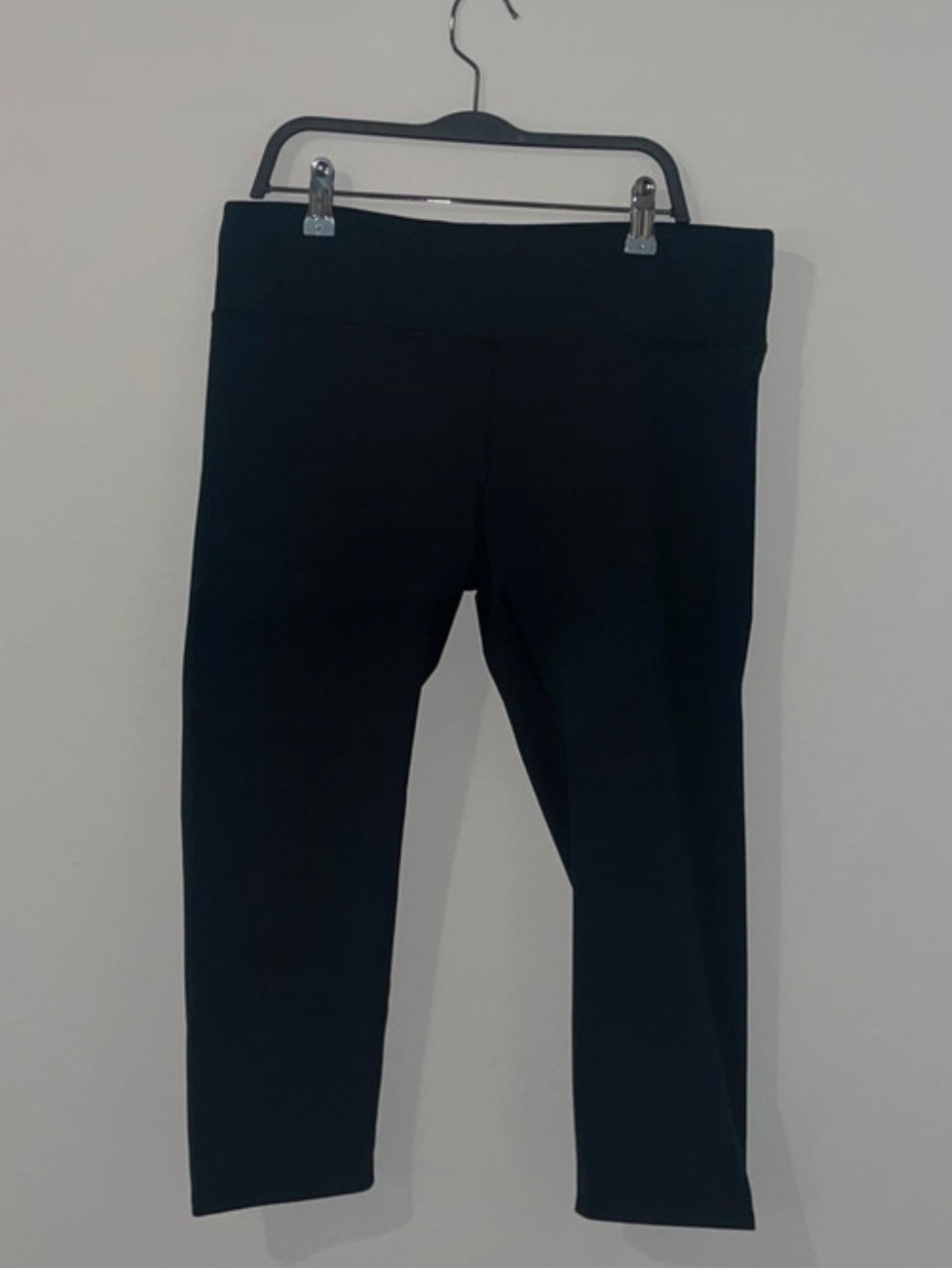 REI Co op SZ large cropped black leggings
